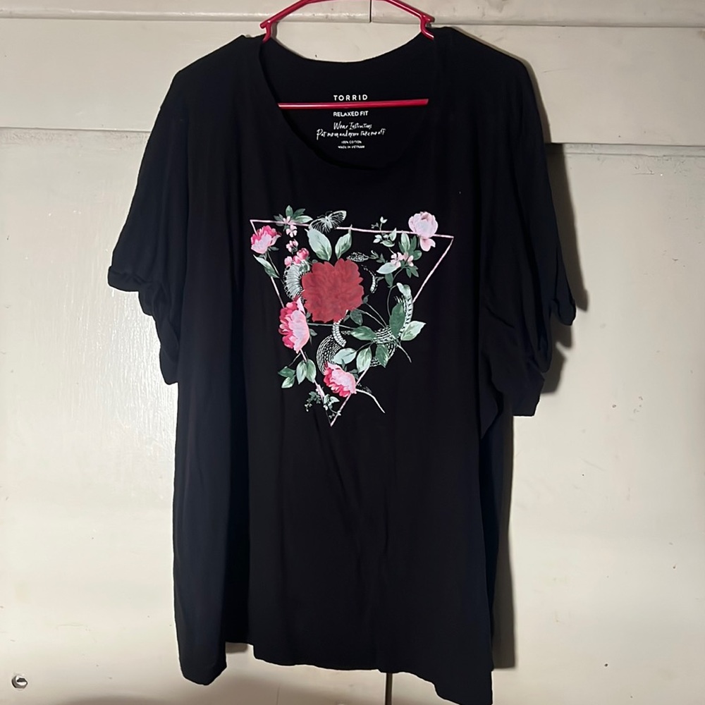 Torrid relaxed tee- Torrid size 4